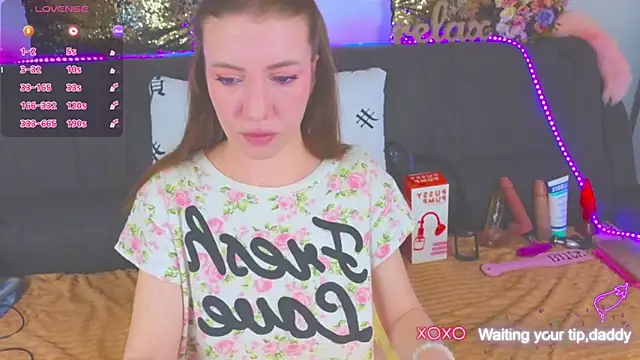 Snapshot of AlexaStoun chatting on February 18, 2:49 pm AlexaStoun online show from February 18, 2:49 pm