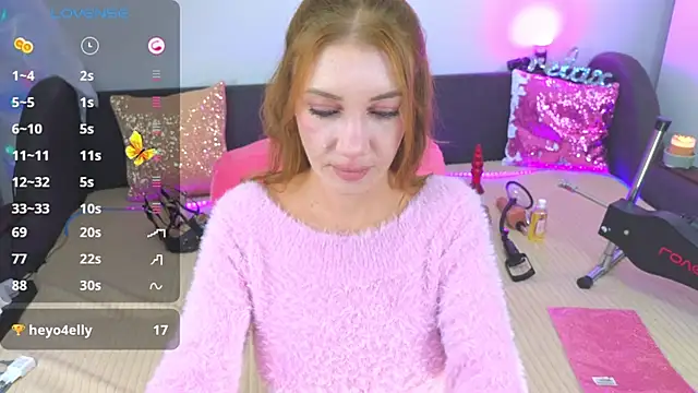 Snapshot of AlexaStoun chatting on October 15, 2:06 pm AlexaStoun online show from October 15, 2:06 pm