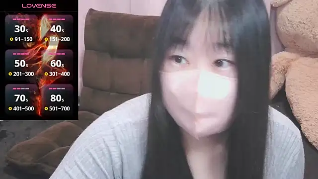 Snapshot of yuinyan3150 chatting on February 2, 10:49 pm yuinyan3150 online show from February 2, 10:49 pm