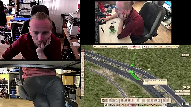 Snapshot of Happy_Michal chatting on April 25, 2:58 pm Happy Michal online show from April 25, 2:58 pm