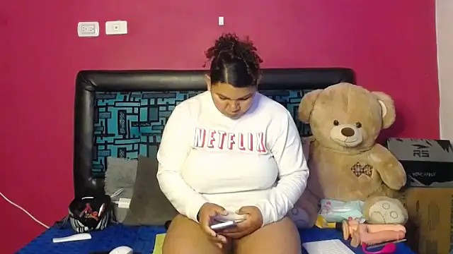 Snapshot of karolhot916 chatting on September 26, 10:19 am karolhot916 online show from September 26, 10:19 am