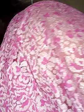 Snapshot of Love-priya chatting on December 31, 7:20 am Love-priya online show from December 31, 7:20 am