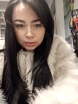 Snapshot of Lia_Roxx chatting on January 13, 6:49 pm Lia Roxx online show from January 13, 6:49 pm