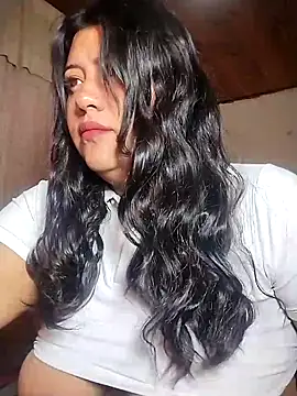 Snapshot of KATYGONZALEZ chatting on May 6, 10:20 am KATYGONZALEZ online show from May 6, 10:20 am