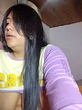 Snapshot of KATYGONZALEZ chatting on June 5, 10:37 pm KATYGONZALEZ online show from June 5, 10:37 pm