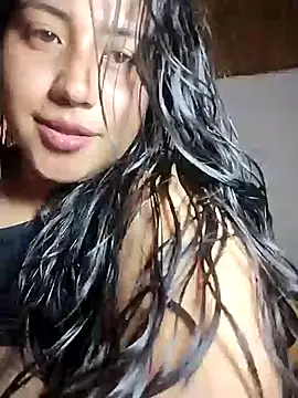 Snapshot of KATYGONZALEZ chatting on June 9, 9:15 pm KATYGONZALEZ online show from June 9, 9:15 pm
