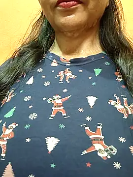 CUTE SOPHIA- online show from June 26, 2:27 am