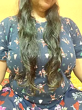CUTE SOPHIA- online show from August 1, 2:00 am