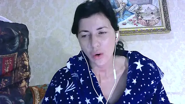 Snapshot of StunnigArt chatting on May 5, 1:13 am StunnigArt online show from May 5, 1:13 am
