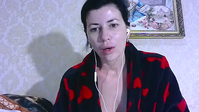 Snapshot of StunnigArt chatting on May 14, 1:23 am StunnigArt online show from May 14, 1:23 am
