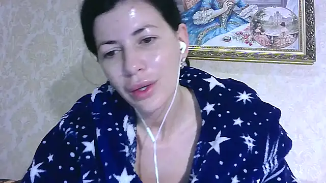 Snapshot of StunnigArt chatting on May 19, 1:22 am StunnigArt online show from May 19, 1:22 am