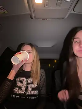 Snapshot of EvieEvans chatting on March 20, 6:53 pm EvieEvans online show from March 20, 6:53 pm