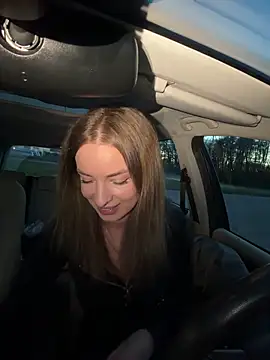 Snapshot of EvieEvans chatting on March 1, 5:37 pm EvieEvans online show from March 1, 5:37 pm