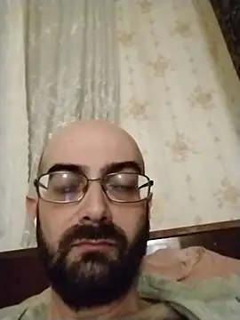 Snapshot of ArsenSavas chatting on April 14, 8:26 pm ArsenSavas online show from April 14, 8:26 pm