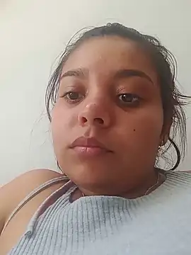 stefanie010 online show from December 27, 3:48 pm