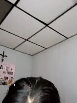 stefanie010 online show from October 18, 7:25 pm