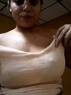 stefanie010 online show from February 2, 7:12 pm