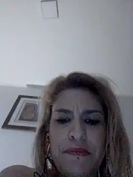 Snapshot of garotasexual chatting on July 7, 6:05 am garotasexual online show from July 7, 6:05 am