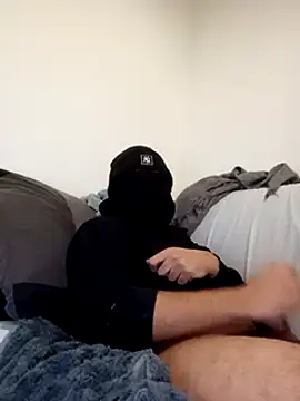 Snapshot of BigY690 chatting on February 16, 7:15 am BigY690 online show from February 16, 7:15 am