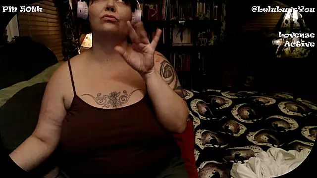 LeluLuvsYou online show from December 8, 2:07 am