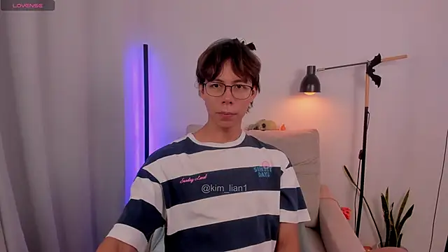 kim lian21 online show from October 28, 9:57 am