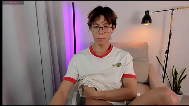 kim lian21 online show from November 9, 8:12 am