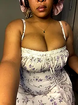 YellowHoneyDip online show from November 13, 6:45 am