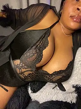 YellowHoneyDip online show from February 3, 6:57 pm