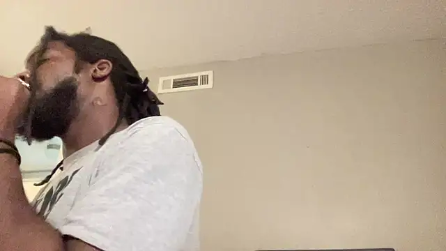 Ndnluv21 online show from March 17, 11:30 pm