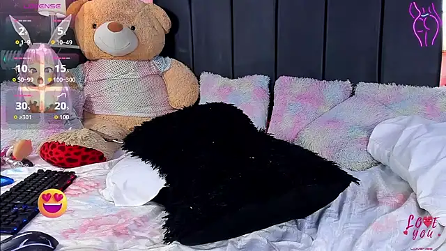 Snapshot of _pamela_gil_x chatting on July 1, 4:14 am pamela gil x online show from July 1, 4:14 am