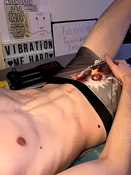 Snapshot of secret_dream415 chatting on November 7, 7:47 pm secret dream415 online show from November 7, 7:47 pm