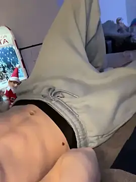 Snapshot of secret_dream415 chatting on November 21, 7:56 pm secret dream415 online show from November 21, 7:56 pm