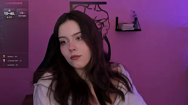 Snapshot of CoralineKeyns chatting on February 20, 8:39 am CoralineKeyns online show from February 20, 8:39 am