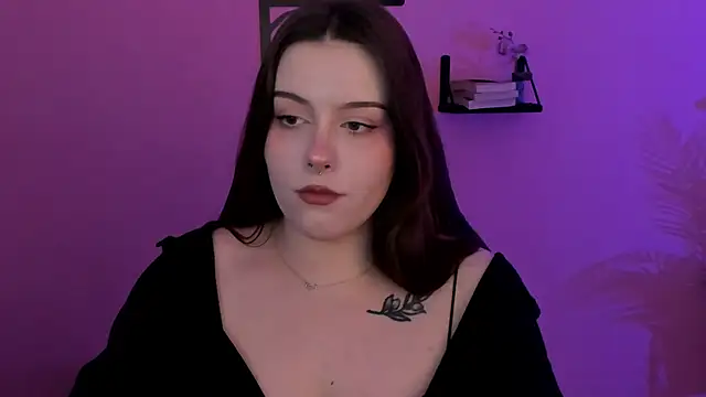 Snapshot of CoralineKeyns chatting on February 26, 8:37 am CoralineKeyns online show from February 26, 8:37 am