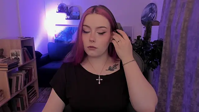 CoralineKeyns online show from July 28, 5:25 am