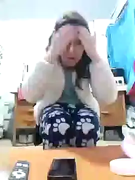 Cameron puppy online show from March 7, 7:19 am