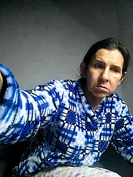 Cameron puppy online show from December 15, 6:39 am