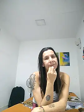 Snapshot of Cameron_puppy chatting on July 11, 6:49 am Cameron puppy online show from July 11, 6:49 am