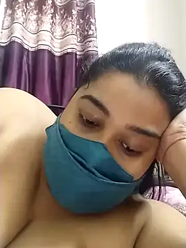 indianlisa5 online show from February 9, 11:14 am