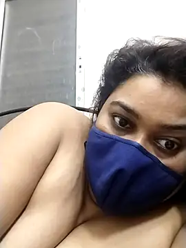 indianlisa5 online show from April 20, 7:48 pm