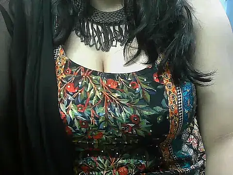 Snapshot of rehana_housewife chatting on May 12, 4:09 am rehana housewife online show from May 12, 4:09 am
