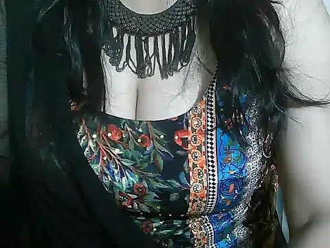 Snapshot of rehana_housewife chatting on May 13, 1:03 am rehana housewife online show from May 13, 1:03 am