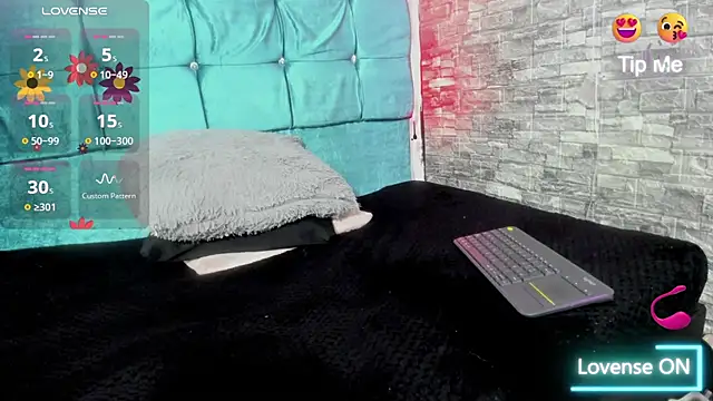 Cloee66 online show from October 14, 1:56 pm