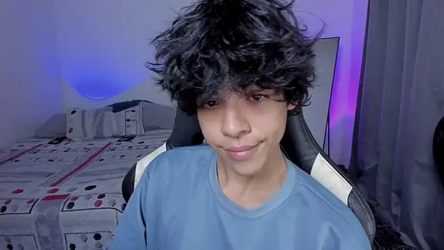 Alan26  online show from February 24, 2:09 am