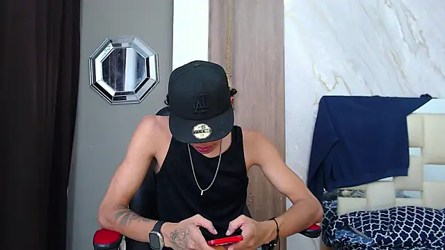 Snapshot of Harry_jhonsson chatting on June 14, 2:24 am Harry jhonsson online show from June 14, 2:24 am