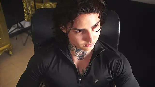 Snapshot of dantecoppolaa_ chatting on February 27, 12:21 am dantecoppolaa online show from February 27, 12:21 am