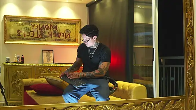 dantecoppolaa  online show from March 14, 12:28 am