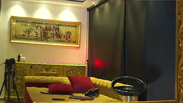 Snapshot of dantecoppolaa_ chatting on June 18, 1:06 am dantecoppolaa online show from June 18, 1:06 am