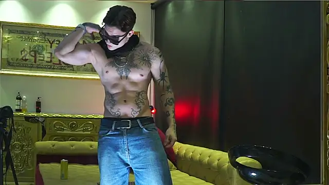 Snapshot of dantecoppolaa_ chatting on June 27, 12:26 am dantecoppolaa online show from June 27, 12:26 am