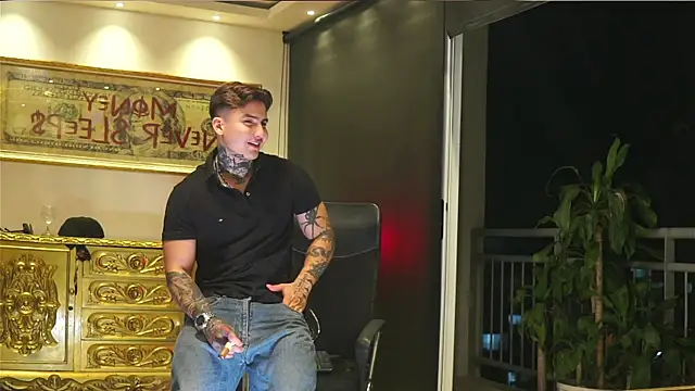 Snapshot of dantecoppolaa_ chatting on July 14, 2:27 am dantecoppolaa online show from July 14, 2:27 am